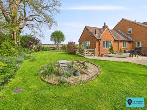 Gardens - click for photo gallery